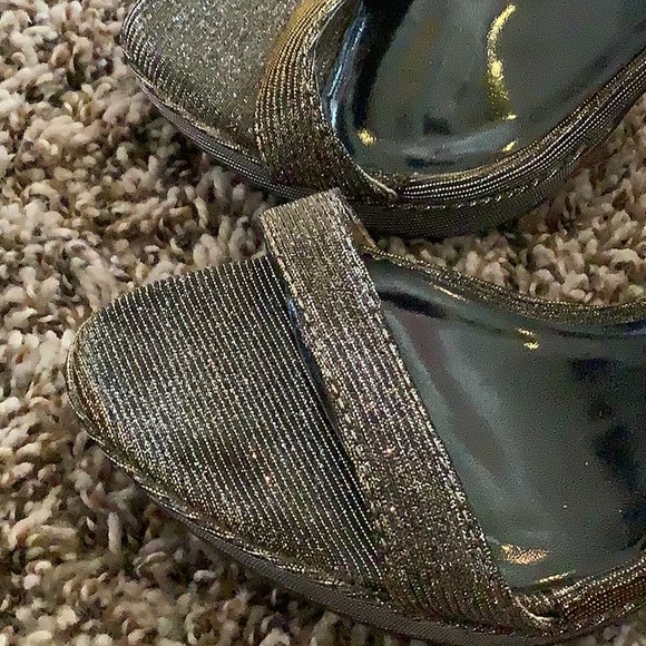 Silver and Gold holiday sparklers - Picture 4 of 5